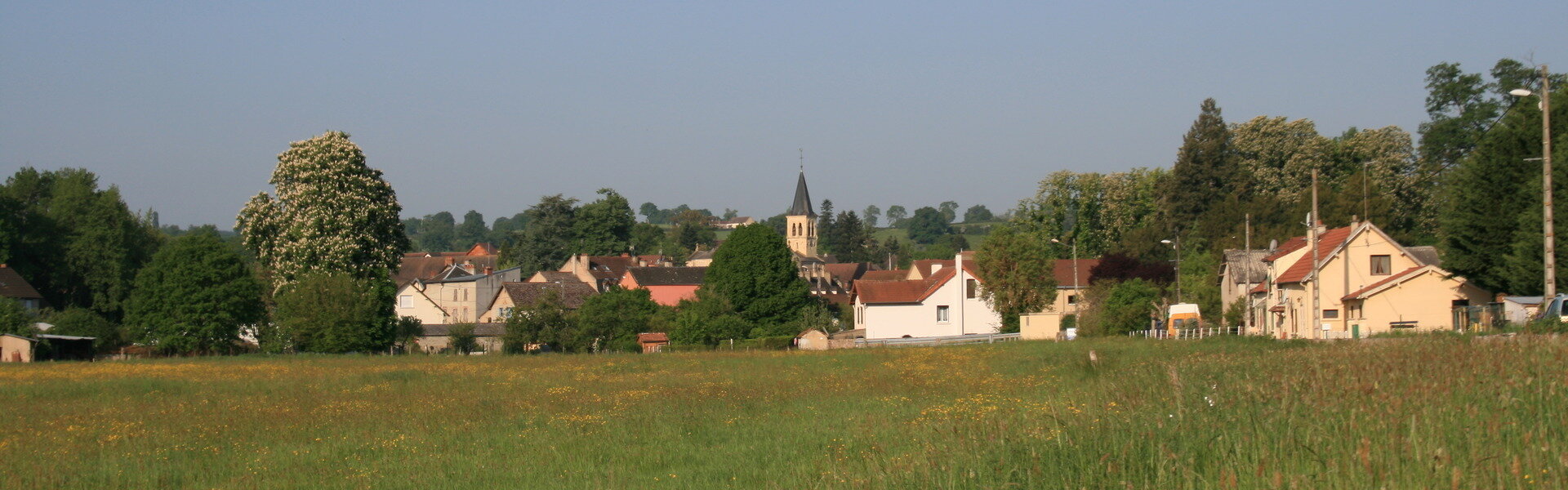 Commune Mairie Le Donjon Allier Auvergne Rhône Alpes